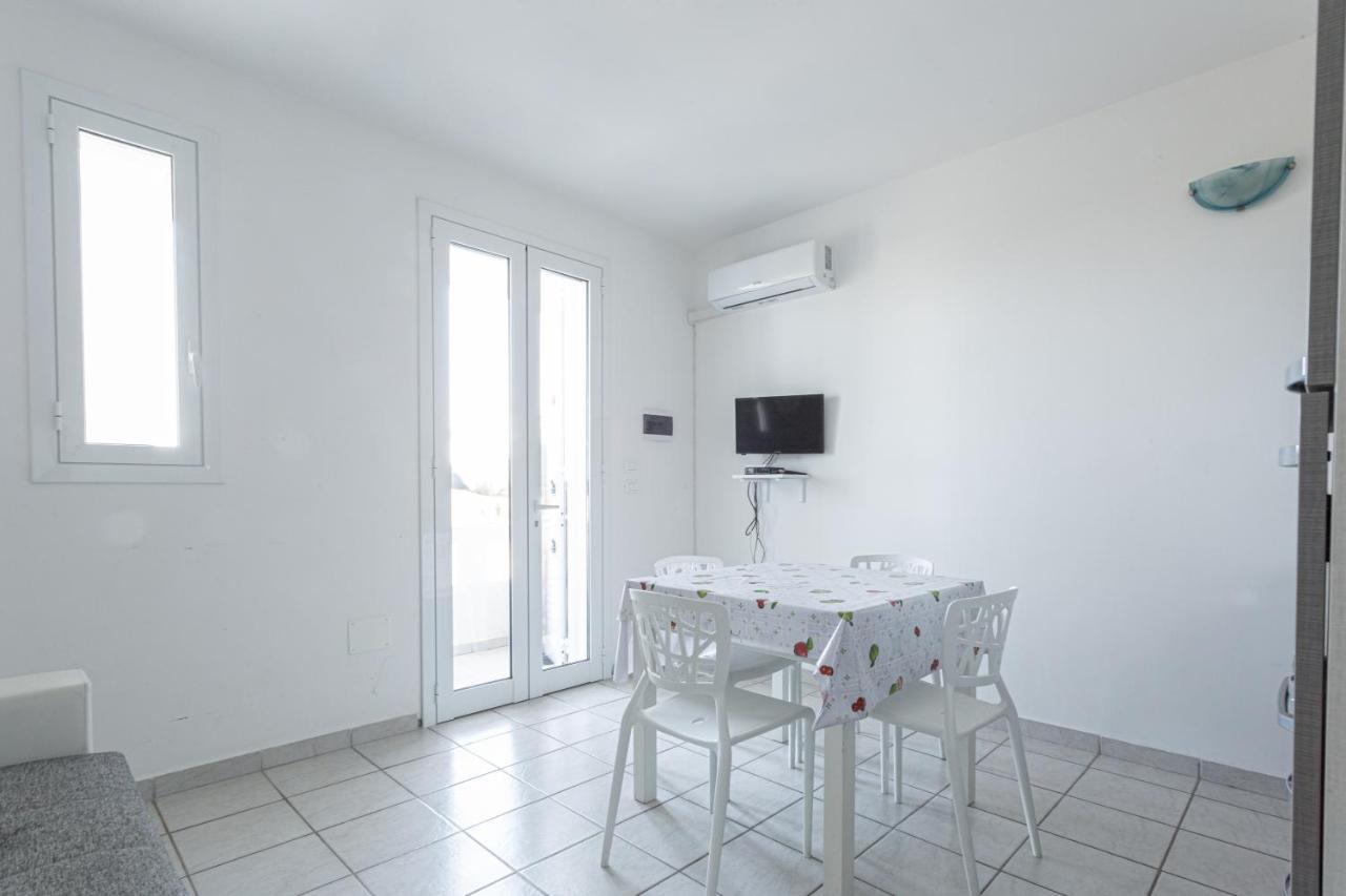 Bilocale Climatizzato Con Vista Panoramica Apartment อูเจนโต ภายนอก รูปภาพ